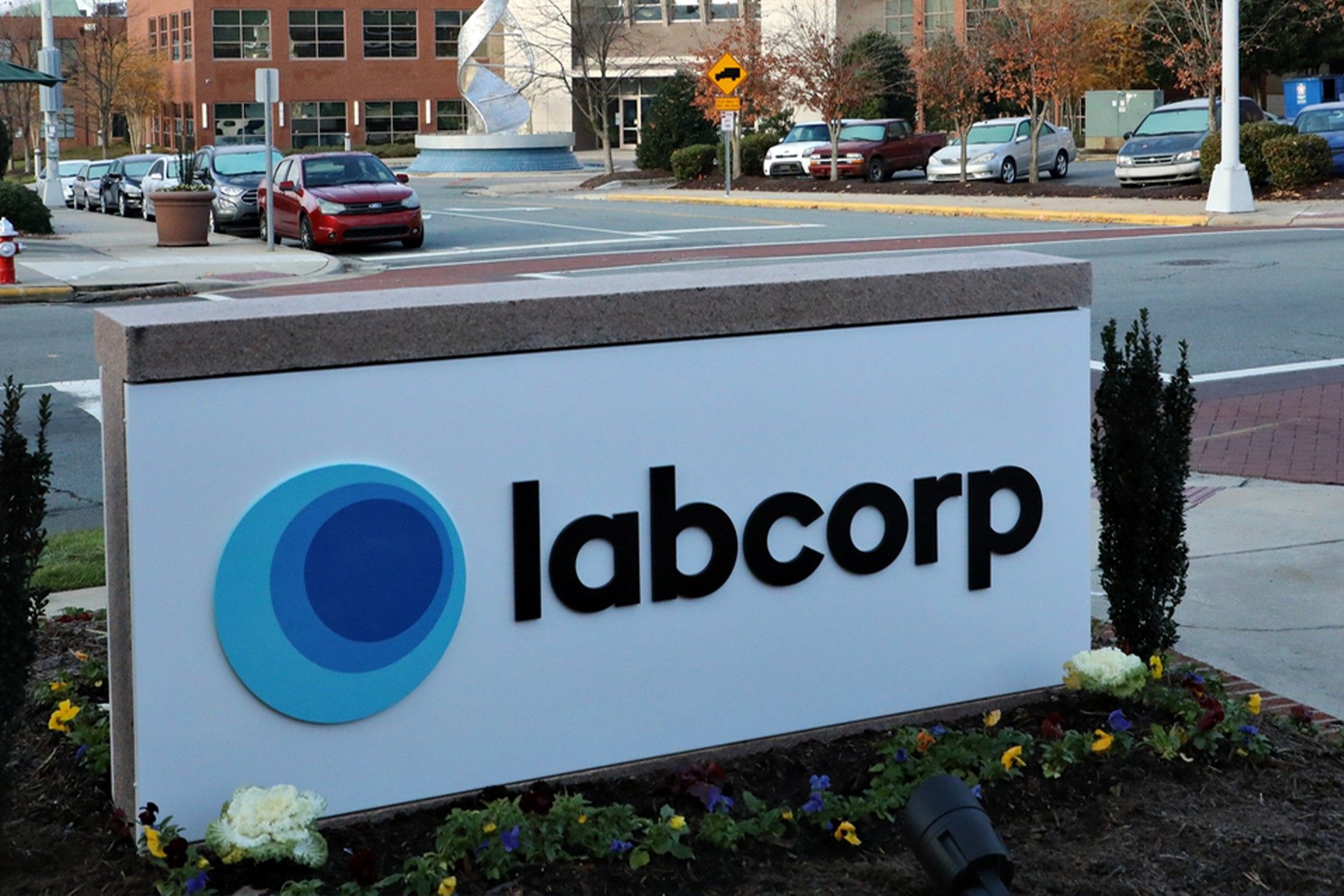 Does labcorp test for synthetic urine